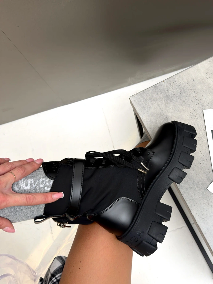 Buty damskie workery Olavoga TREAKLY czarne