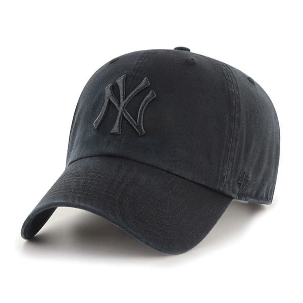 Czapka dziecięca z daszkiem 47 Brand New York Yankees Kids Clean Up czarno/czarna