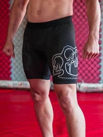 Spodenki kompresyjne szorty Środowisko Miejskie La Familia black