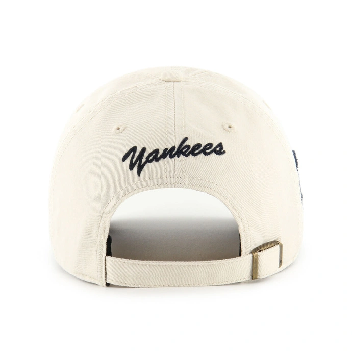 Czapka z daszkiem 47 Brand New York Yankees Cooperstown Sandstorm Clean Up kremowo/granatowa