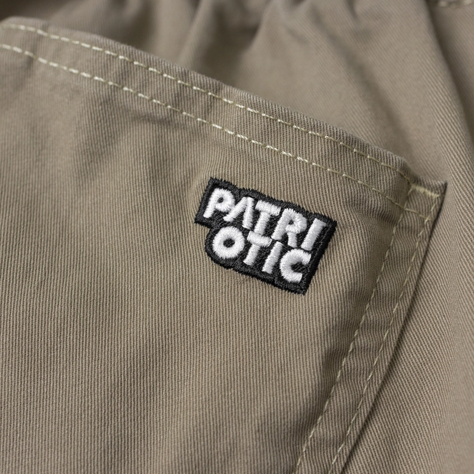Spodenki męskie chino Patriotic Cls App beżowe