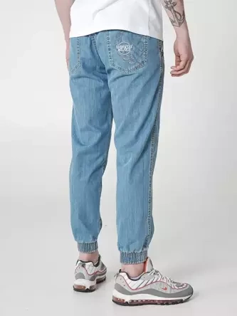 Spodnie jogger jeans Środowisko Miejskie Laur jasne niebieskie