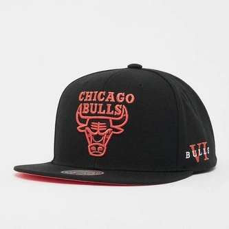 Czapka Mitchell & Ness NBA Core VI  Snapback Chicago Bulls czarna