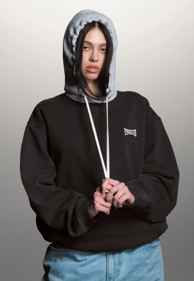 Bluza damska z kapturem oversize Prosto Baloon sprana czarna