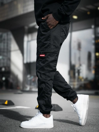 Spodnie męskie Materiałowe Jogger Bojówki Jigga Wear Stripe Zip Cargo black/red czarne