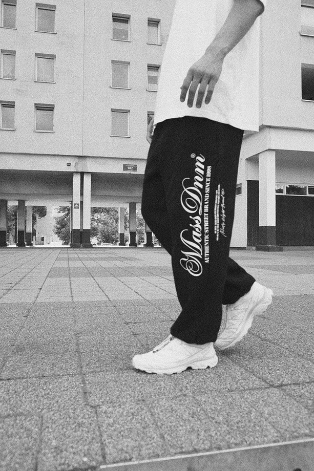 Spodnie dresowe męskie Baggy Mass DNM Authentic czarne