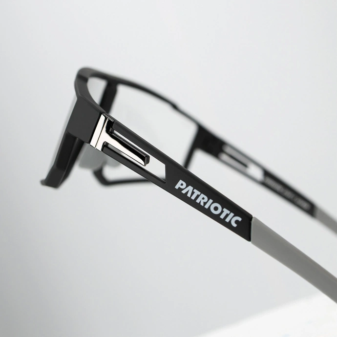 Okulary fotochromowe z polaryzacją Patriotic Futura 374F-1 czarne