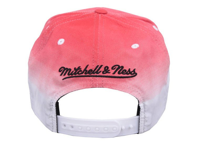 Czapka Mitchell & Ness snapback Chicago Bulls white/red